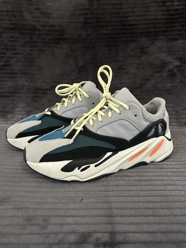 Adidas yeezy boost - adidas, wave