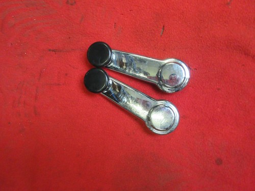 Window regulator crank - right, &