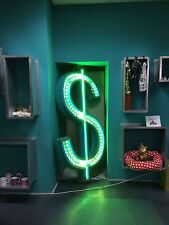 New York Rustic US dollar Very