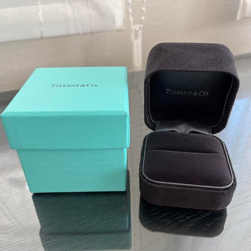 Tiffany ring case outer - co.,