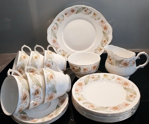 Duchess china tea set - set, sandwich