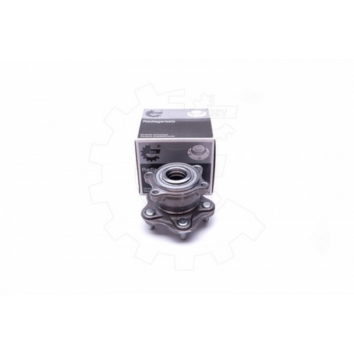 Rear wheel hub for nissan - for, 370