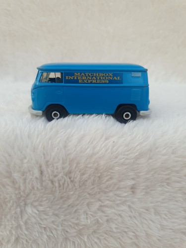 Matchbox delivery van - matchbox,