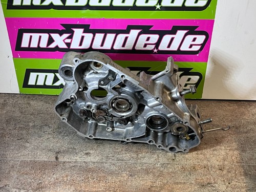 Suzuki 125 crankshaft cases - suzuki,