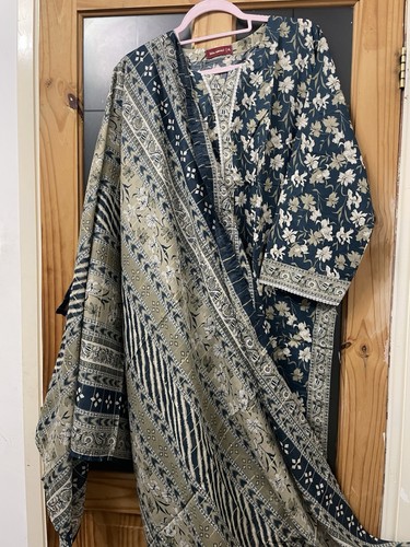 Brand new piece stitched - stitched, bin