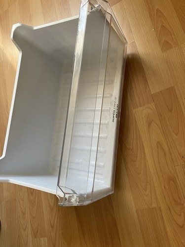 Hotpoint freezer bottom drawer - bottom,