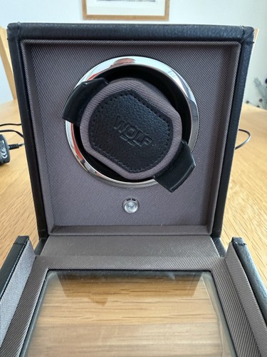 Wolf watch winder - wolf,
