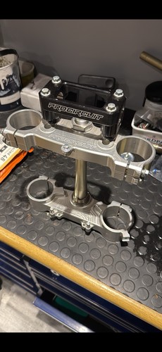 Pro circuit clamps for moto - circuit,