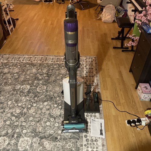Shark vacuum cleaner - shark,