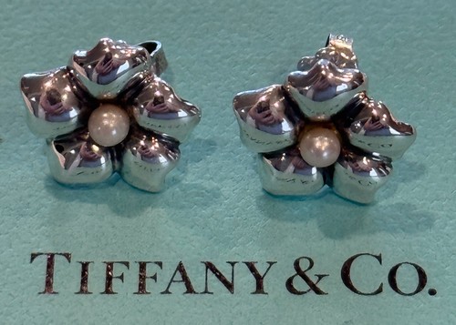Tiffany flower shape - &,