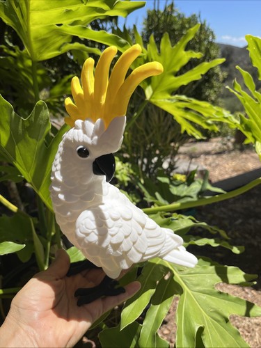 Realistic cockatoo figurine - realistic,