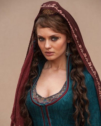 Sexy laura haddock 8x10 photo - haddock,