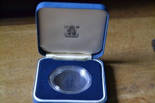 Empty 1981 proof - empty, crown