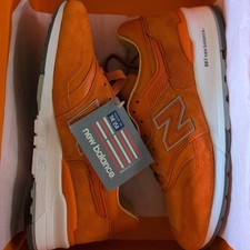 Size 10.5 - New Balance x