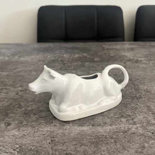 Vintage green cow creamer - green,
