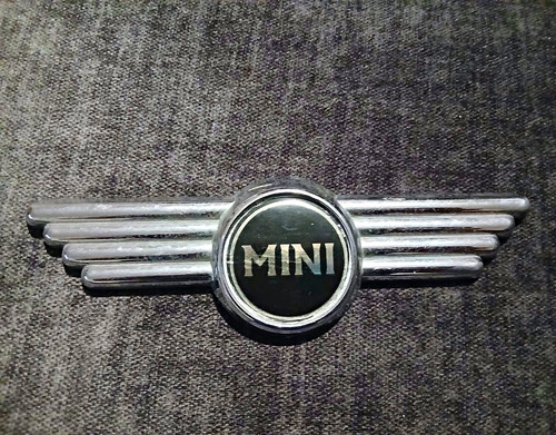 Classic mini bonnet - mini, badge