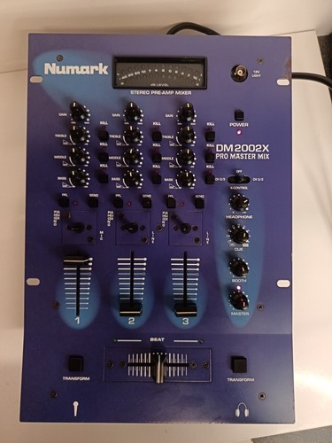 Numark dm2002x pro - pro, master