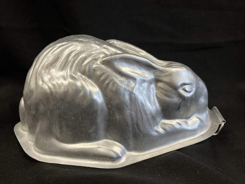 Vintage aluminium bunny rabbit - vintage,