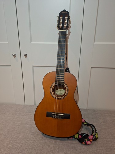 Valencia vc202 sized - 1/2,