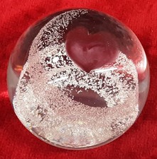 Caithness Glass 'Sweetheart' Paperweight E35930