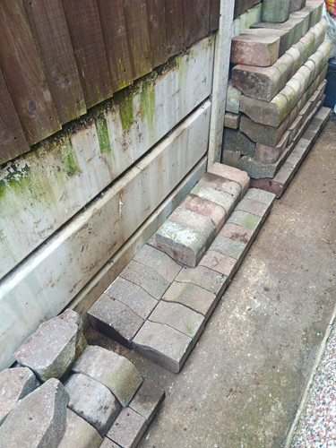 Concrete paving bricks - paving, bricks/blocks