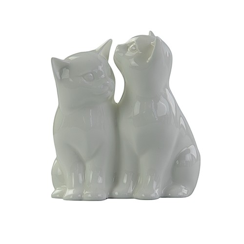 Royal doulton figurine - royal,