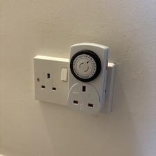 Plug-In Timer 24 Hour – White – 3 Pack – 3 Pin Plug Mains Timer with Switch