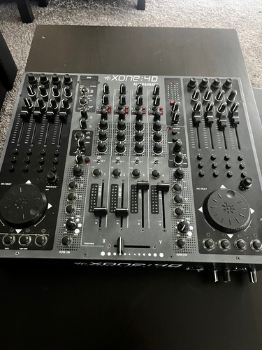 Allen heath xone 4d - allen,