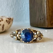 Antique Sapphire & Diamond Ring