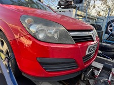 VAUXHALL ASTRA H MK5 2005-09 FRONT BUMPER - FLAME RED Z547 79U *BREAKING SPARES*
