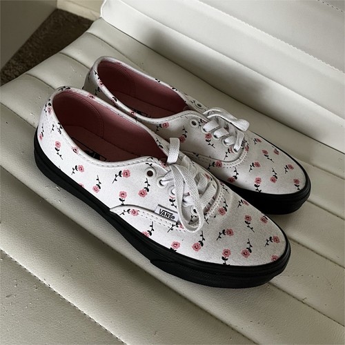 Vans women lazy oaf - women’s,