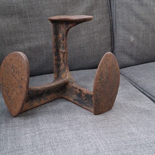 Vintage collectable cast iron - cast,