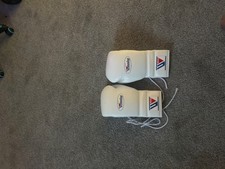 winning boxing gloves white 14 ounce lace up