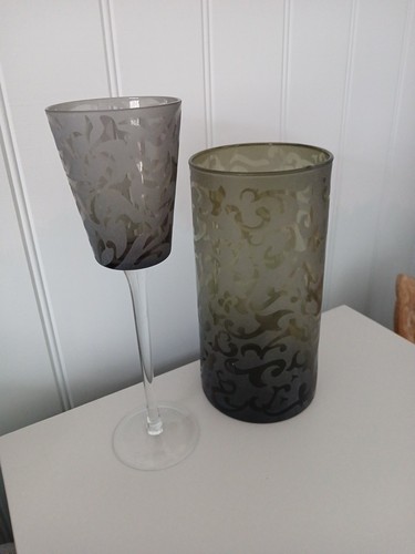Frosted design smokey glass - frosted,