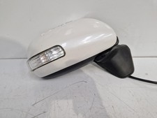 TOYOTA AURIS MK1 2010 WHITE