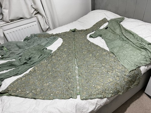Mint green and gold - green,
