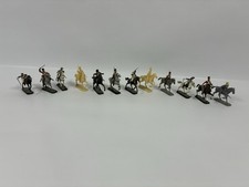 LARGE LOT OF RECAST AIRFIX 7TH