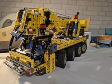 Lego Mobile Crane 8421 with