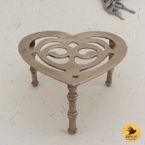 Vintage heart brass trivet 3 - vintage,