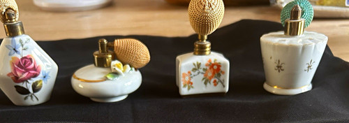 Vintage porcelain perfume - 4x,