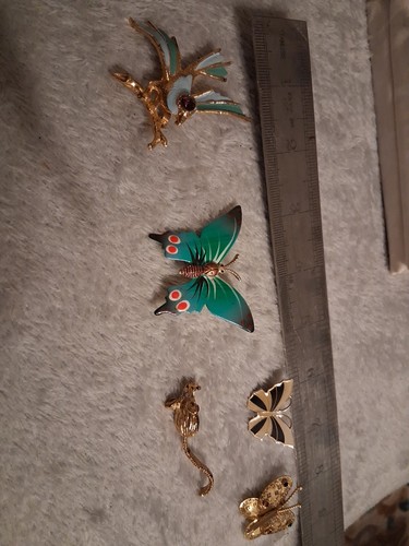Beautiful brooches new - beautiful,