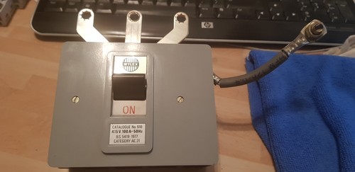 Wylex pole 100a main - pole,
