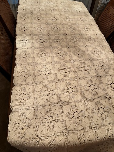 Vtg hand crocheted bedspread - vtg,