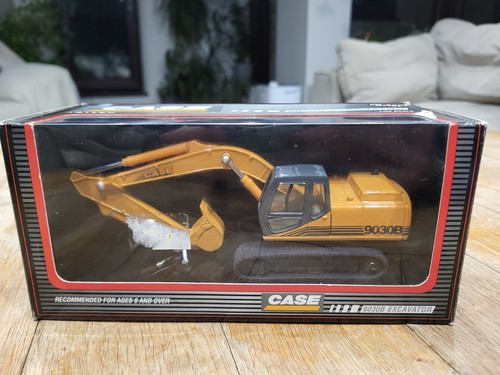 Ertl case 9030b - 9030b, 1/50