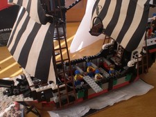 Lego Pirates 6286 Skull Eye Schooner Pirate ship 100% complete no damaged bricks