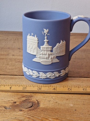 Wedgwood jasperware christmas - jasperware,