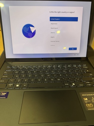 Asus zenbook laptop - asus,