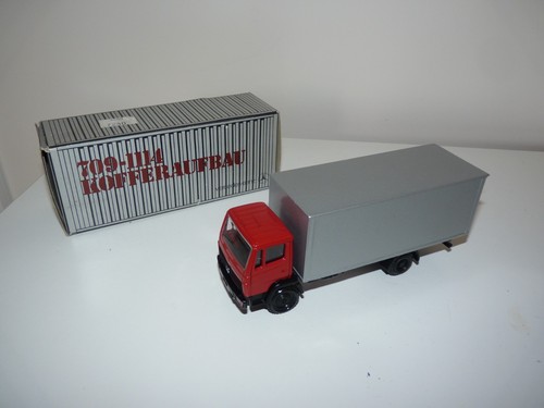 Nzg mercedes benz 709 114 - mercedes, box