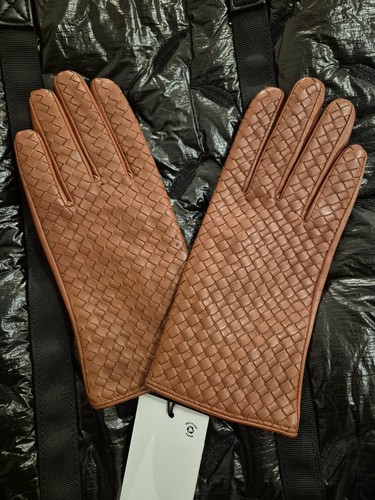 Beautiful brown gloves - beautiful,
