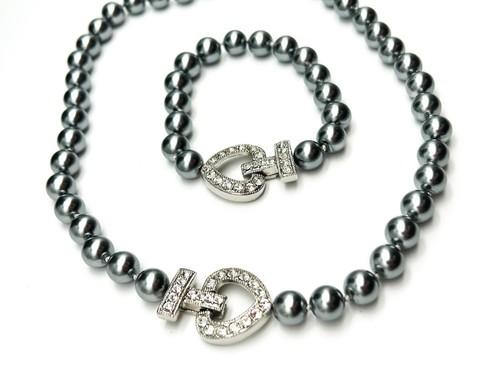 Vintage grey faux pearl - vintage,